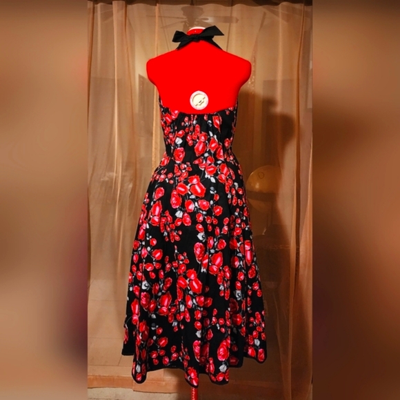 FABULOUS RESTYLE ALTERNATIVE FASHION ROCKABILLY HALTER DRESS! - Picture 3 of 5